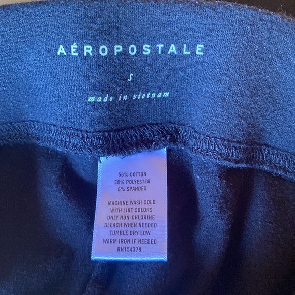 Black Aeropostale leggings - Picture 2 of 2